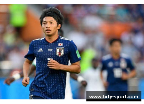 日本足球新星在欧洲崛起，挑战高山待发