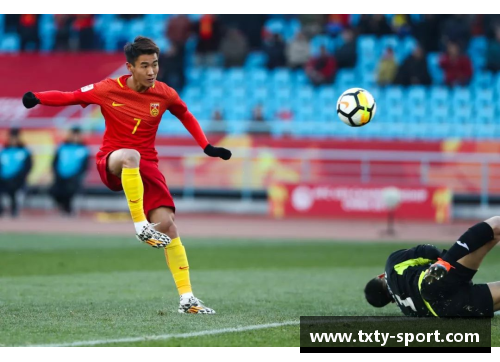 洛韦:一位足球新星的成长与飞跃 洛韦:一位足球新星的成长与飞跃